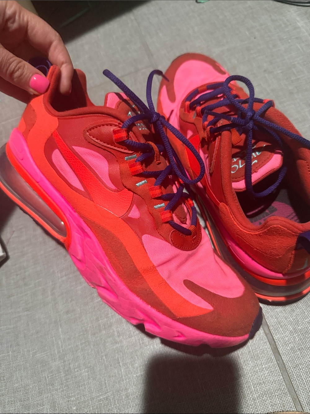 Nike Red and Pink Air-Cushioned Sneakers - Picture 2 of 4